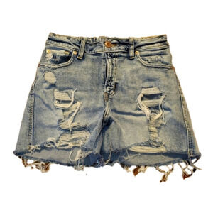 MAURICES super high rise Size 6 distressed bluejean shorts